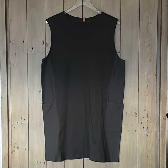 LUNYA: Cool Paneled Sleeveless Short Dress in Grey - Picture 2 of 5